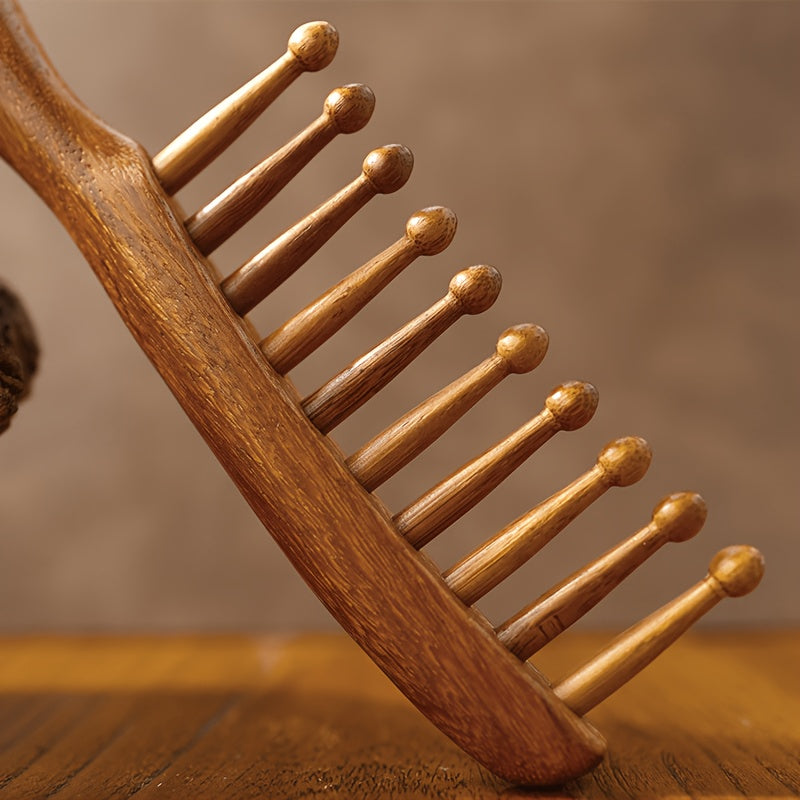 Wood grain detail of the comb